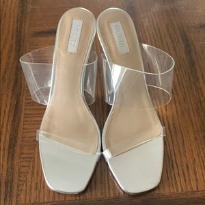 Metallic sandal heel
